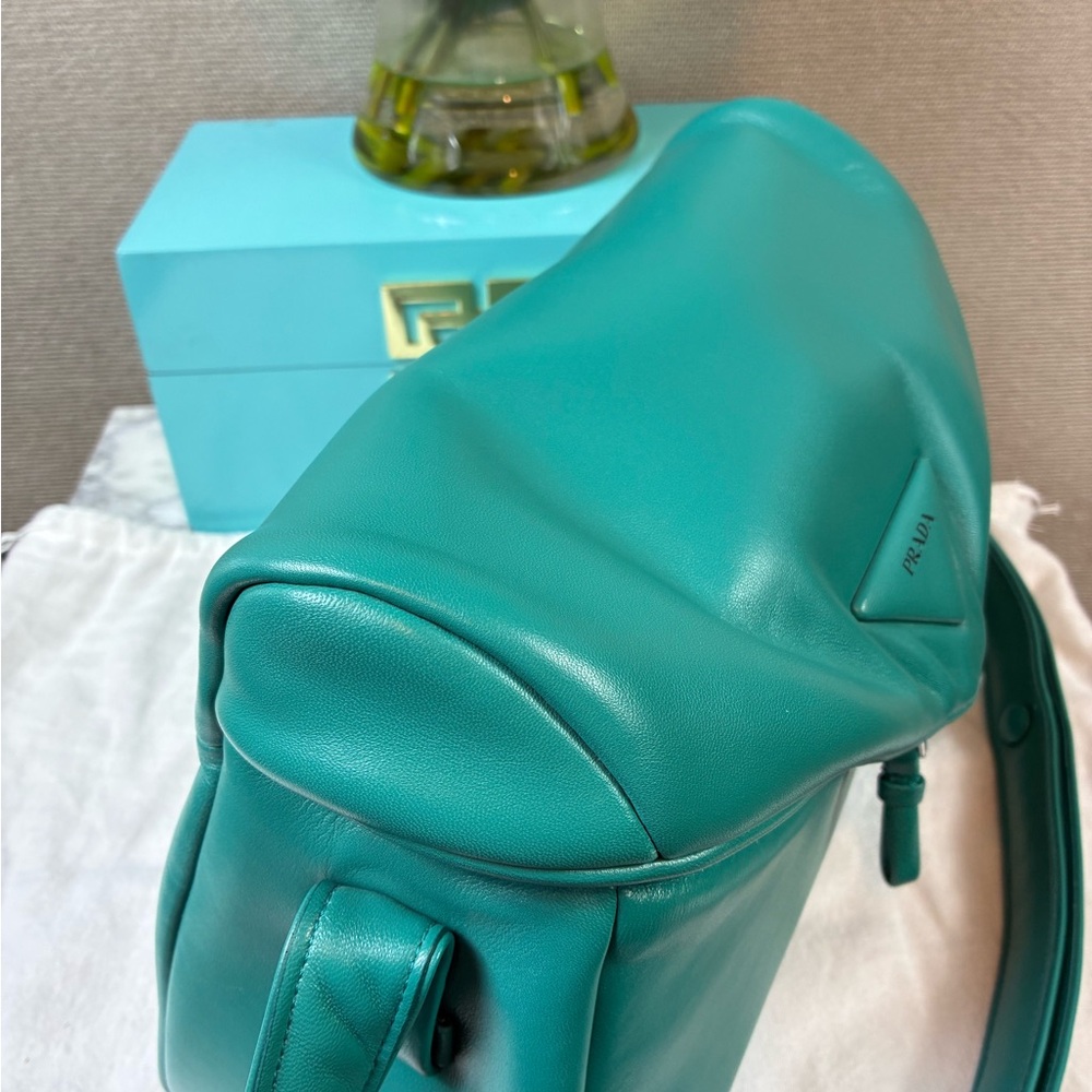 NWT Prada Nappa Leather Pavone Green Signaux Sacca Shoulder Bag - Retail $3500 - Picture 5 of 14